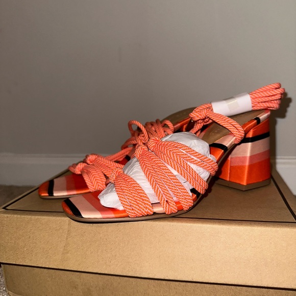 Strap up heels - Picture 6 of 6